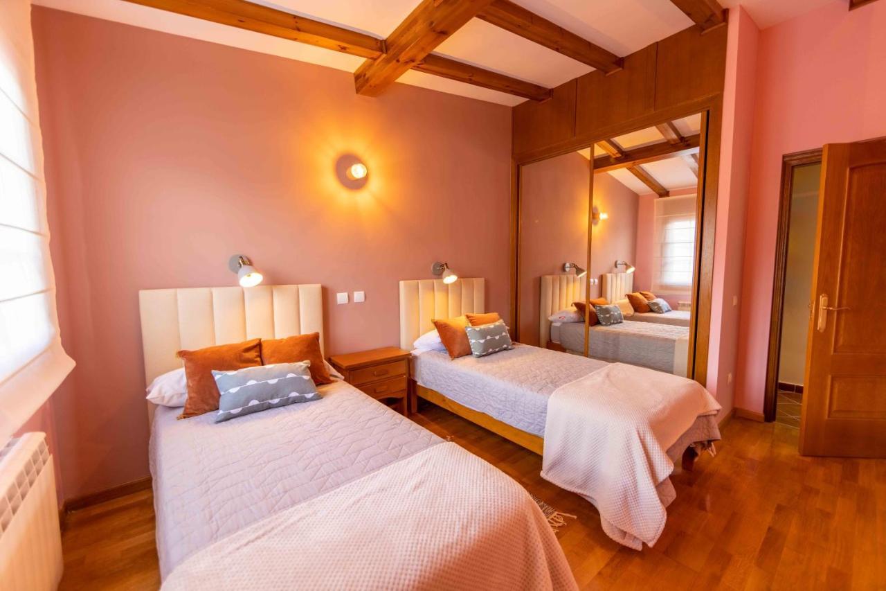 Gredos Abantera Apartment Arenas de San Pedro Luaran gambar